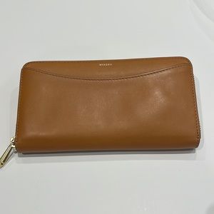 Skagen leather zip-around tan wallet
